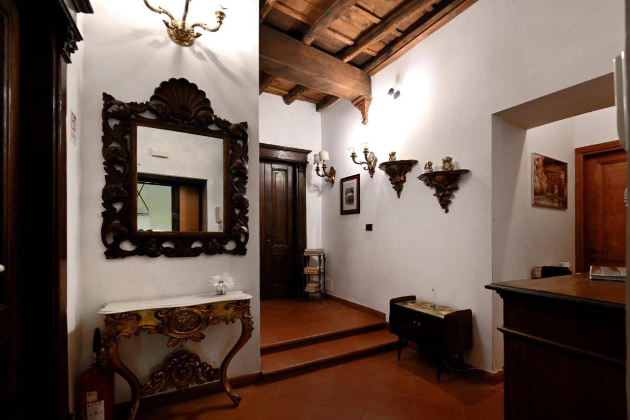 Vicolo Dell'Aquila - Residenze Romanae Exterior photo